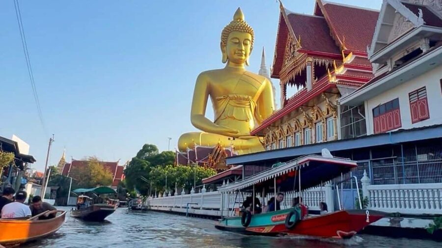 1 Hr Private Bangkok Canal Boat Tour: Traditional Flat Boat - Starting at Wat Mai Yai Nui near Wutthakat