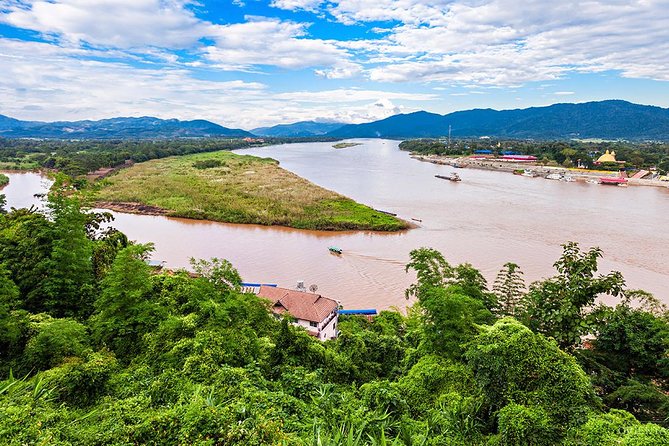 2-Day Best of Chiang Rai from Chiang Mai Private Package - The Black House and Chiang Rai’s darker artistic mood
