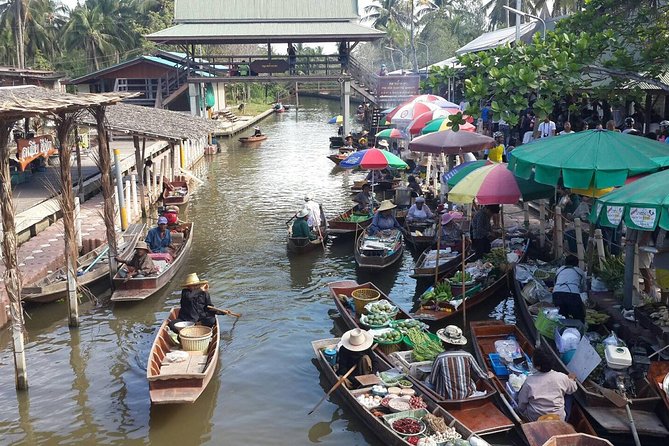 2-hour Bangkok Old City Night CHOB TUK TUK + Talat Noi Street Art - Night food and Pak Klong Talad