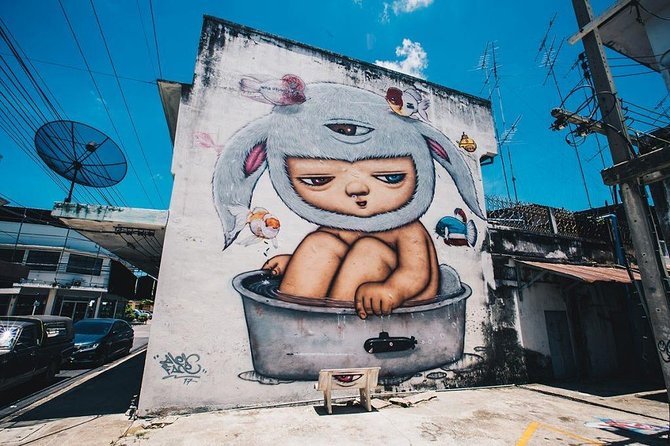 2-hour Bangkok Old City Night CHOB TUK TUK + Talat Noi Street Art - The backpacker street after dark