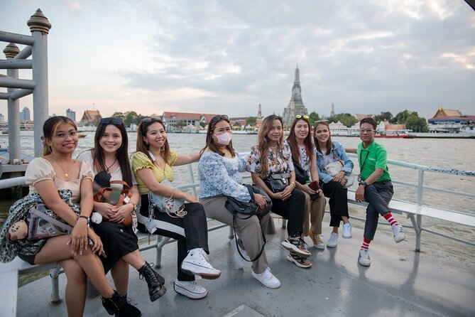 3-Hour Bangkok Walking Tour: Wat Pho and Wat Arun - The guide makes or breaks the walk