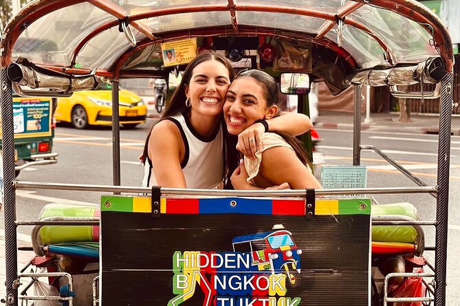 4-Hour Hidden Bangkok TukTuk Street Food Guided Tour - A short night visit near Wat Prayoon