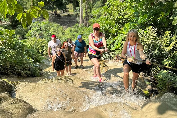 7 Hour Sticky Waterfall and Zipline Adventure - Who should book this day