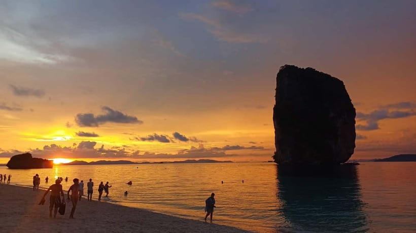 7 Islands sunset tour plus bioluminescent plankton + BBQ - Tup Island and the famous sandbar