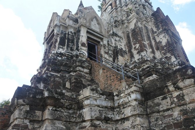 A Day in Ayutthaya: Private 5 UNESCO Temples Tour From Bangkok - Chao Sam Phraya National Museum fills in the details