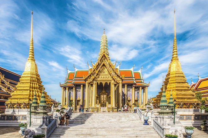 Amazing Bangkok Tour with Grand Palace, Emerald Buddha & Wat Arun - Wat Phra Kaew and the Emerald Buddha
