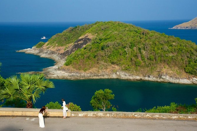 Amazing Guided Tour of Phuket Island Plus Big Buddha - The cashew factory offers a taste of Phuket’s local economy