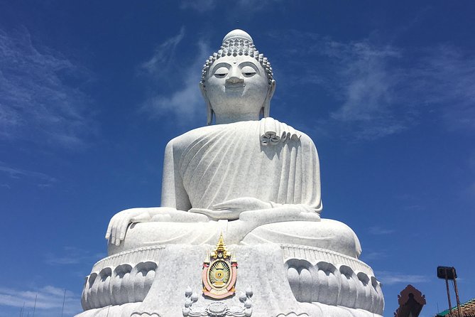Amazing Guided Tour of Phuket Island Plus Big Buddha - Guides make the difference on a short tour