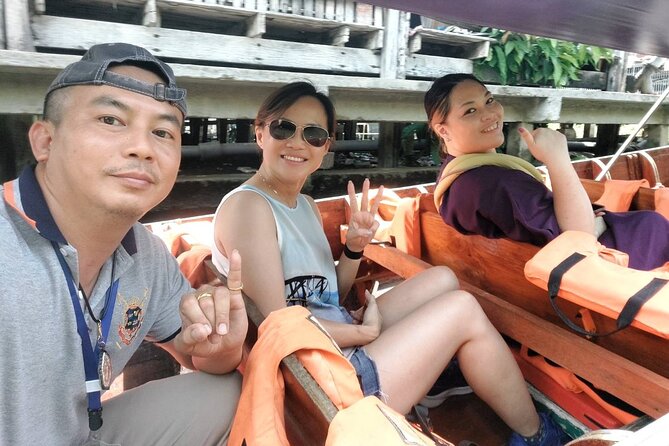 Amphawa and Railway Markets with Boat Ride Group Tour - Group size, guiding, and practical comfort