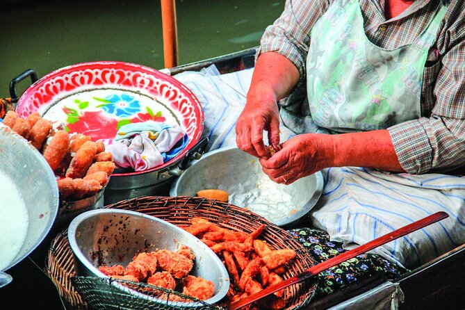 Amphawa Boat Ride & Railway Market: Multi-Lang Private Tour - The motorboat and the firefly habitat