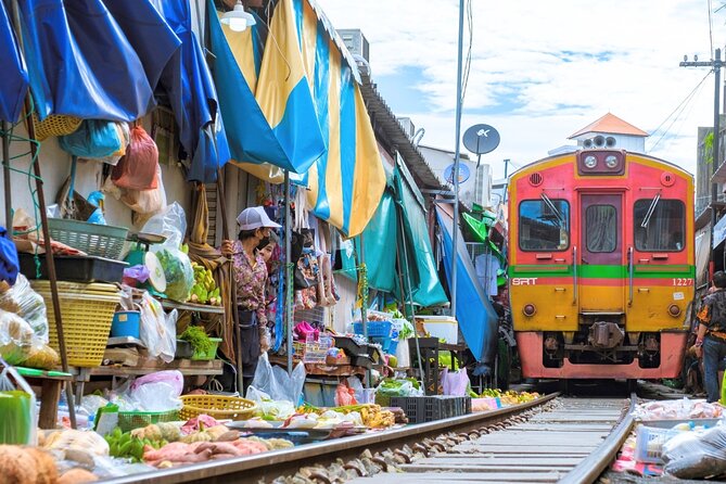 Amphawa Floating Market & Maeklong Railway Train Market Tour - Amphawa is a water market, not a boat bazaar