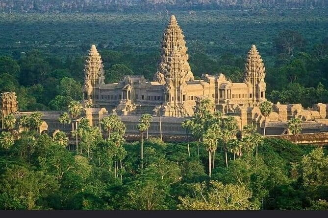 Angkor Wat 2-Day Tour from Bangkok - Bangkok to Poipet: a long but simple first leg