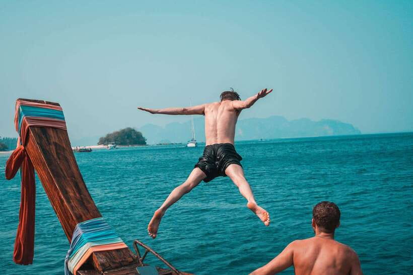 Ao Nang: 4 Island Awesomeness Adventure - Music, games, and the party tone