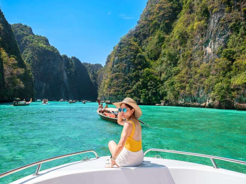 Ao Nang: Premium 4 Islands Snorkeling Tour by Speedboat - The morning pickup from Ao Nang
