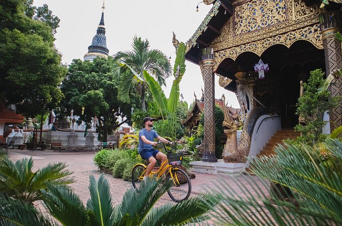 Authentic Chiang Mai 4-Hour Bicycle Tour with Northern Food - Fitness, traffic, and the heat factor