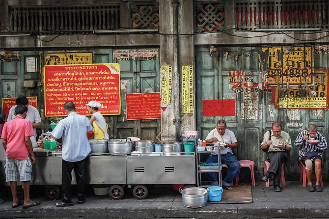 Authentic Street Food Tour in China Town Bangkok - What the guides add to the meal