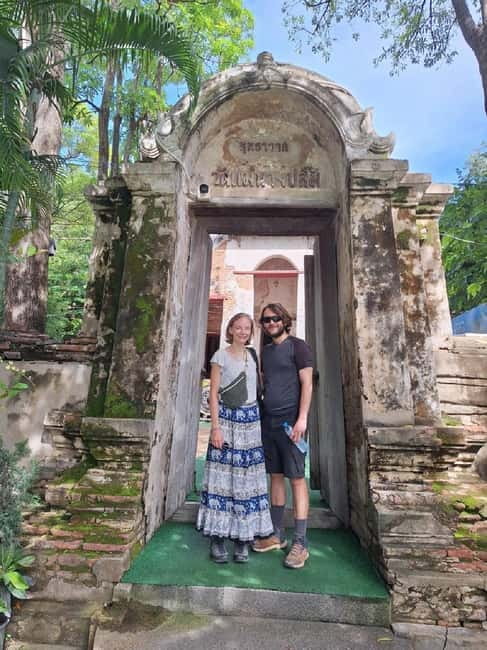 Ayutthaya: Colorful Slow Life Bicycle Tour with local guide. - Wat Phra Si Sanphet, the royal finish