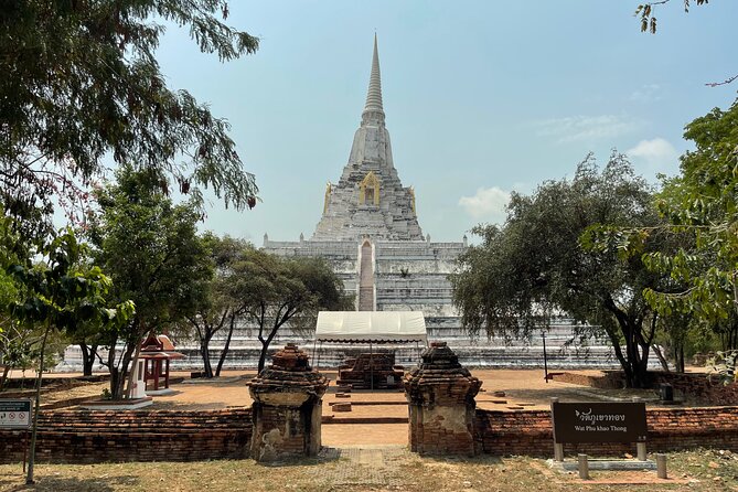 Ayutthaya Historical Old Capital day Tour from Bangkok - Leaving Bangkok in a private car