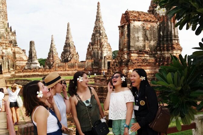 Ayutthaya Sunset Boat & UNESCO Temples: Multi-language private tour from Bangkok - Wat Phra Si Sanphet and the old royal center