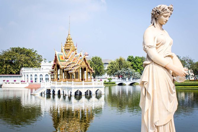 Ayutthaya Sunset Tour: Iconic Temples & Scenic River Boat Ride - Chao Phrom Market and the local side of the day