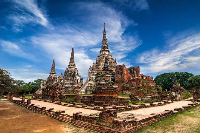 Ayutthaya Tour from Bangkok with Grand Pearl River Cruise - The guide can make or break the day