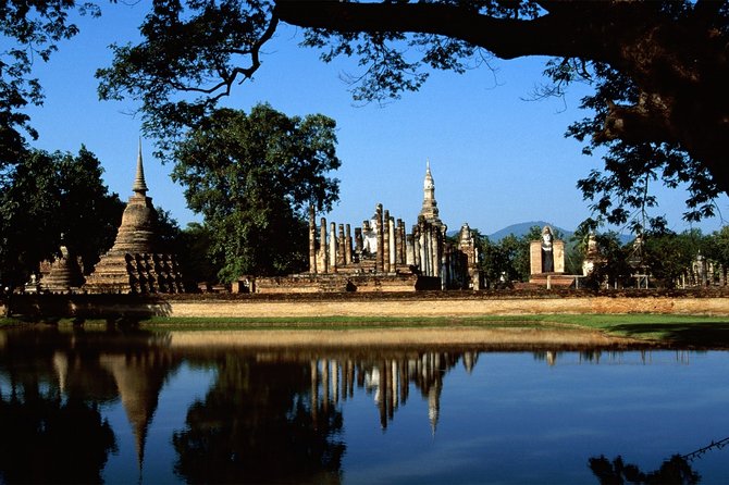 Ayutthaya UNESCO Temples Group Tour with Lunch - Wat Phra Sri Sanphet and the old royal center