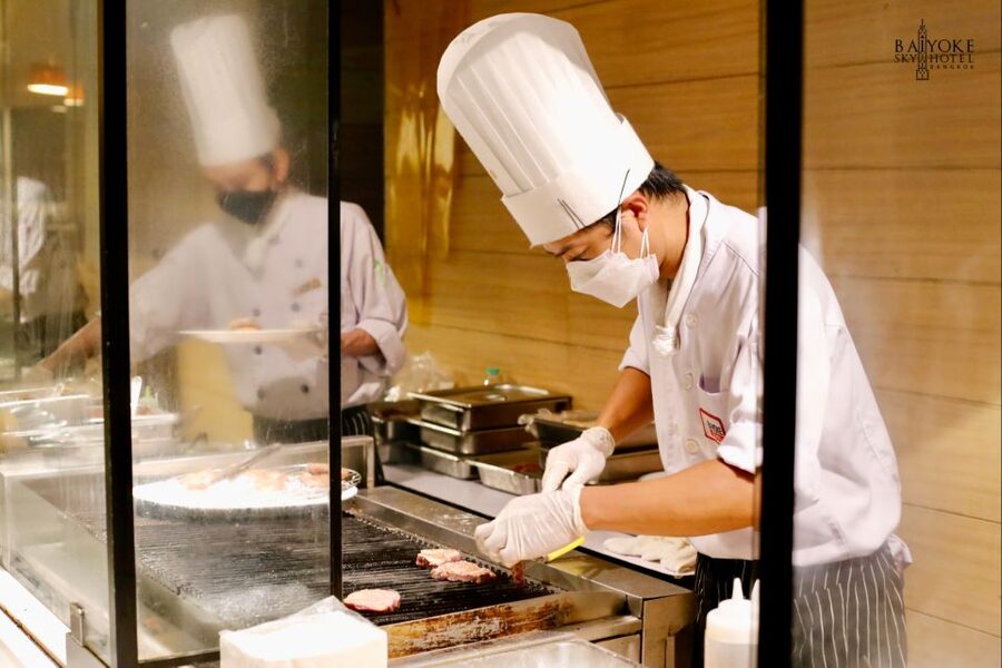 Baiyoke 82nd Floor Crystal Grill Buffet & Observation Deck - A useful way to judge the $49 price