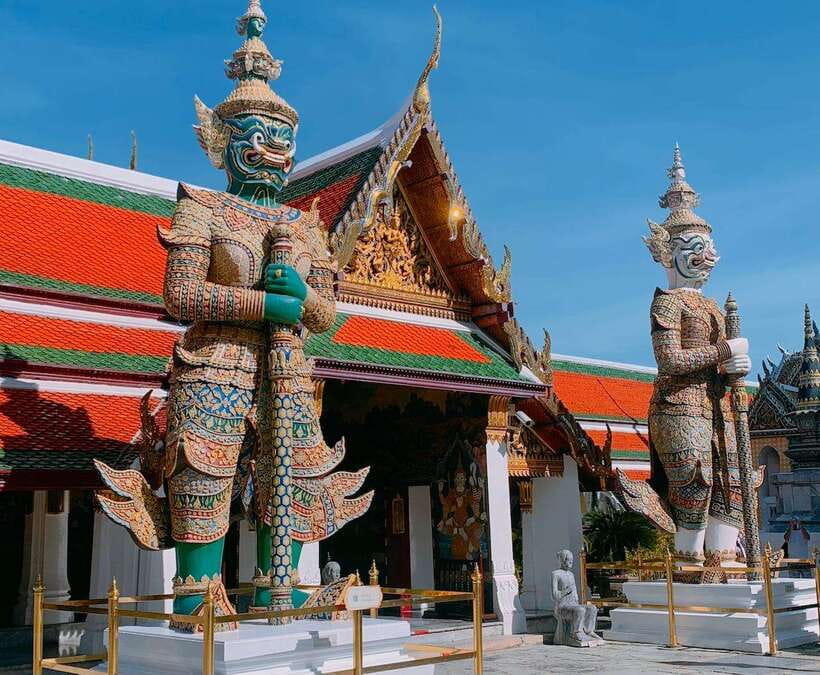 Bangkok: 2 Hours Grand Palace & Wat Pho Private Tour - Who should book this two-hour visit