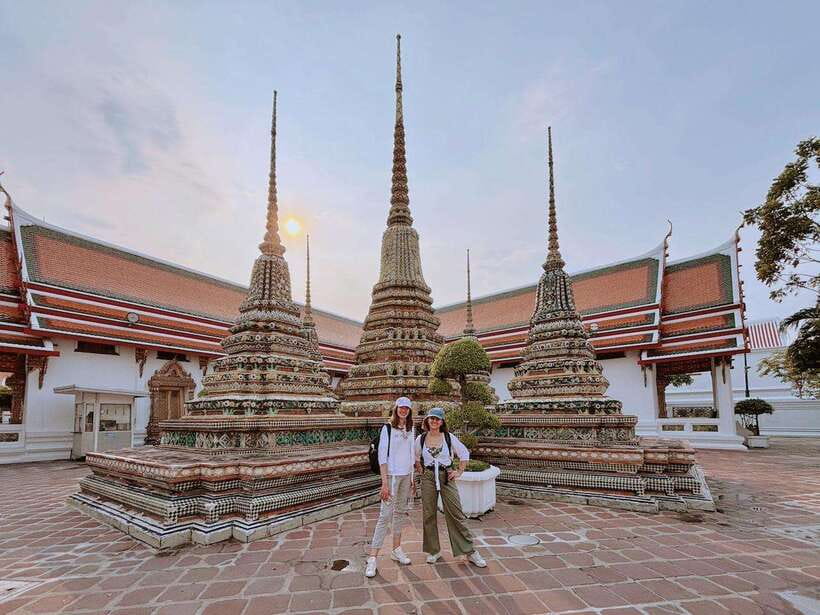 Bangkok: 2 Hours Grand Palace & Wat Pho Private Tour - Meeting at Golden Place near Tha Chang Pier