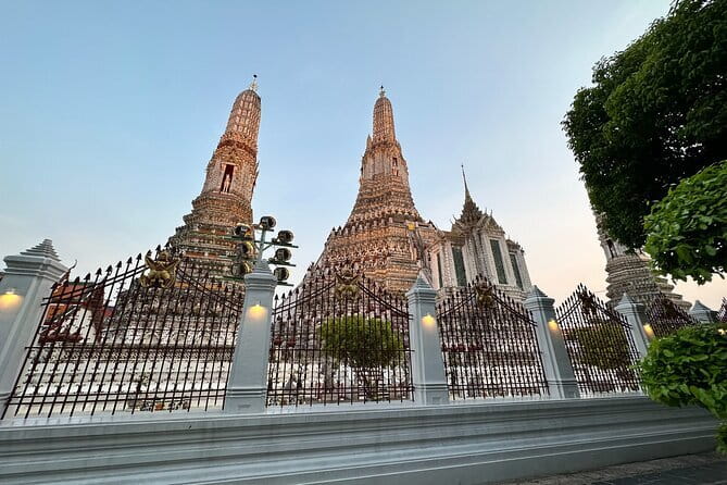 Bangkok: A 4 Hours Tuk Tuk Sightseeing Tour At Iconic Landmarks - The Grand Palace at evening light