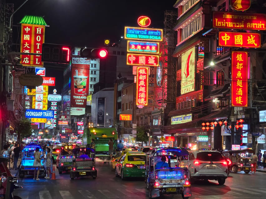 Bangkok: A 4 Hours Tuk Tuk Sightseeing Tour Iconic Landmarks - Wat Pho after sunset