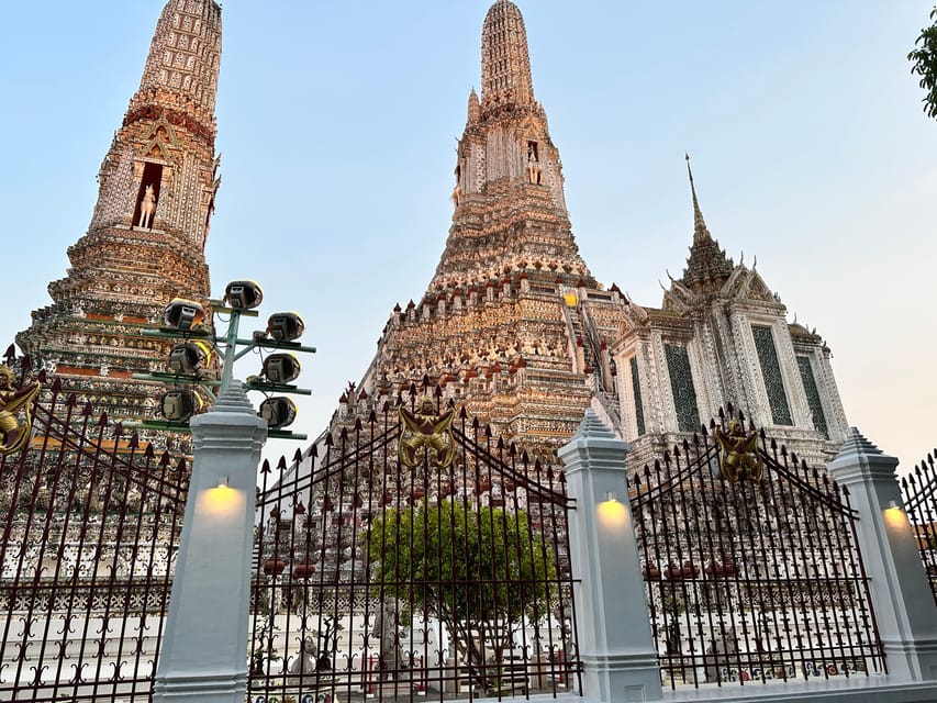 Bangkok: A 4 Hours Tuk Tuk Sightseeing Tour Iconic Landmarks - Food and dessert in Chinatown