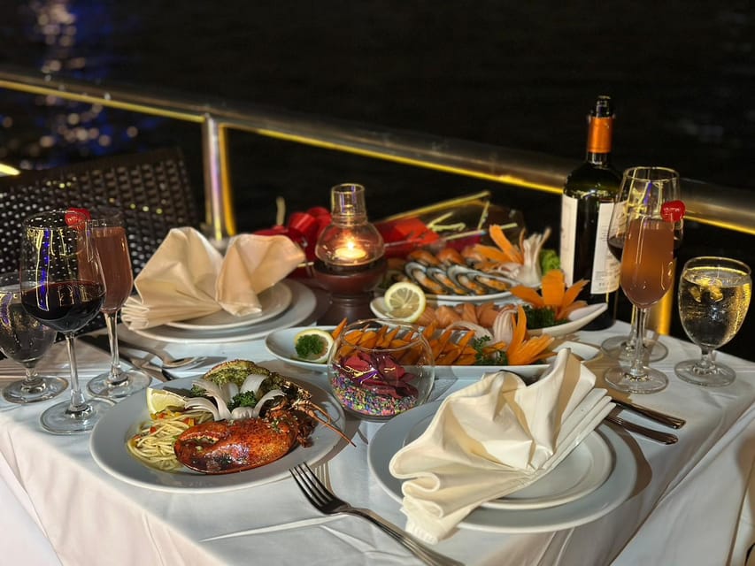 Bangkok: Alangka Luxury Cruise with Buffet and Live Music - Why the Chao Phraya looks best after dark