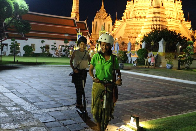Bangkok at Night by Electric Scooter - Wat Arun and the short ferry crossing
