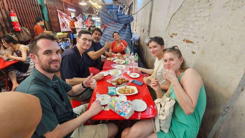 Bangkok Authentic Tasting Thai-Chinatown Walking Food Tour - Starting beneath the Golden Dragon