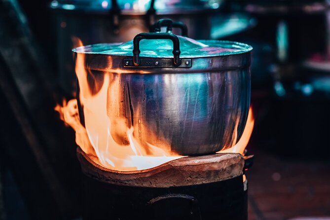 Bangkok: Backstreets Food Tour with 15+ Tastings - Crispy dumplings, grilled satay, and the first big flavors