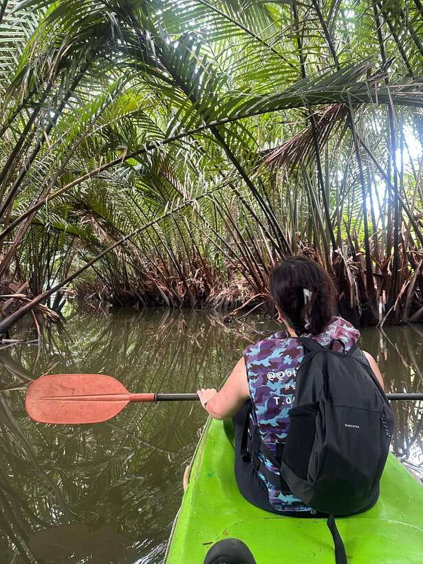 Bangkok: Bang Kachao Green Lung Bike Tour - A short kayak trip on the canals
