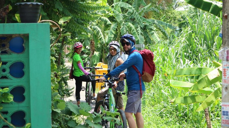 Bangkok: Bike and Canal Boat Tour with Lunch