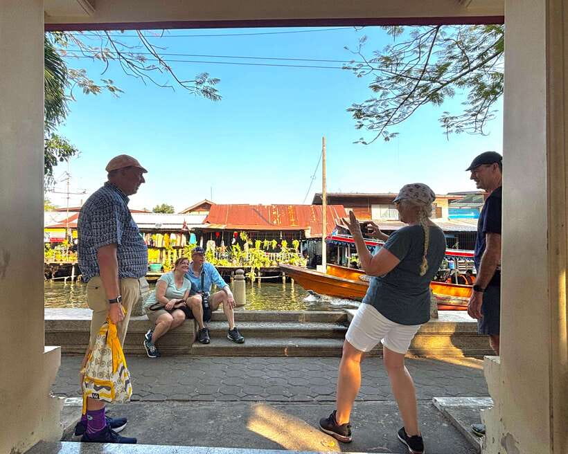 Bangkok: Bike, Boat & Food Tour in Thonburi - The Bangkok Yai canal ride