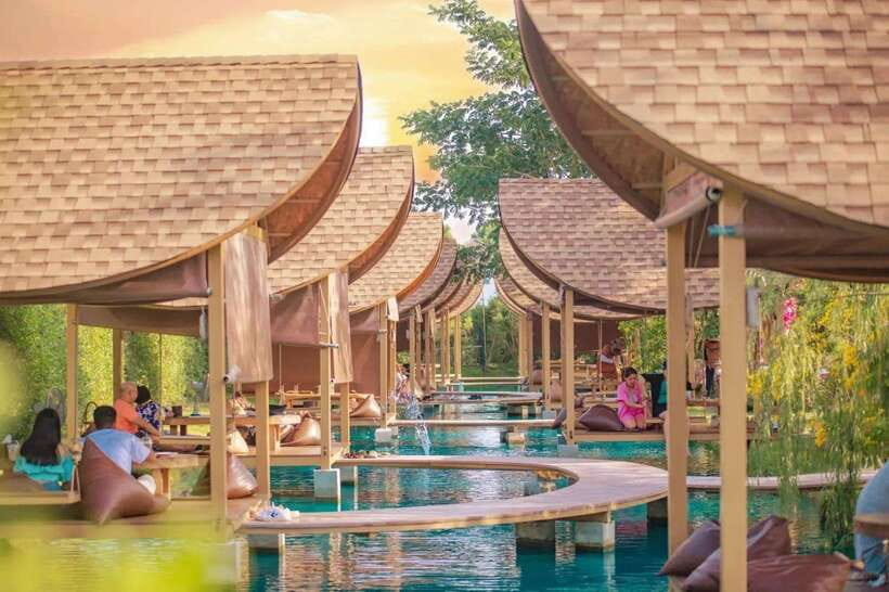 Bangkok: Bubble in the Forest Cafe Photography Journey - Your two hours beside the water