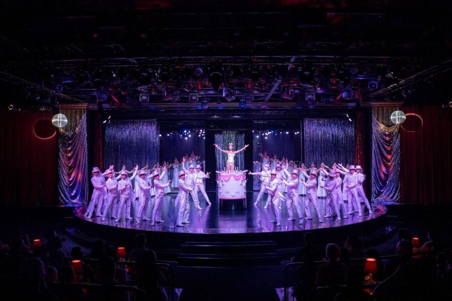Bangkok: Calypso Cabaret & Dinner Cruise with Hotel Transfer - The wait at Asiatique between 6:45 and 7:45