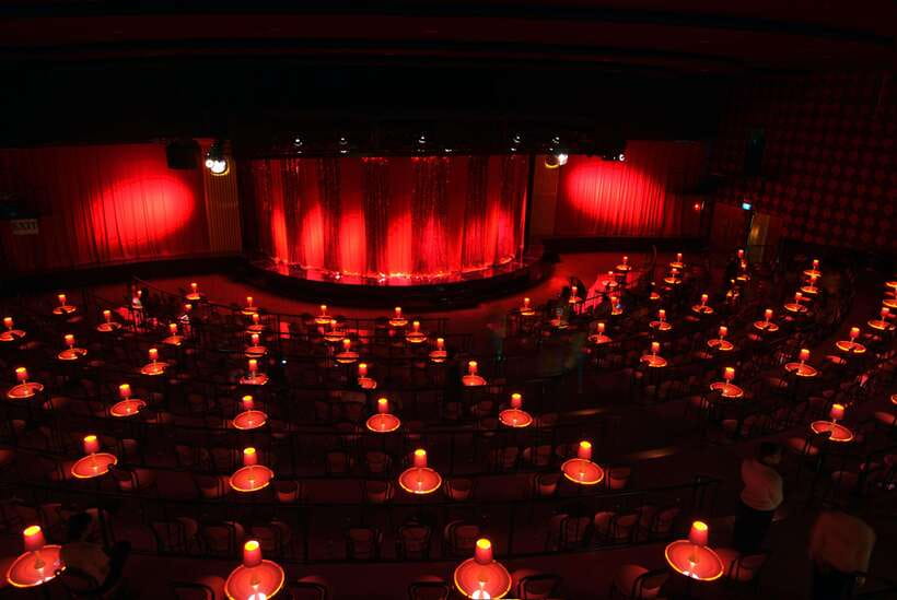 Bangkok: Calypso Cabaret Show with Thai Set Dinner - Small details that improve the evening