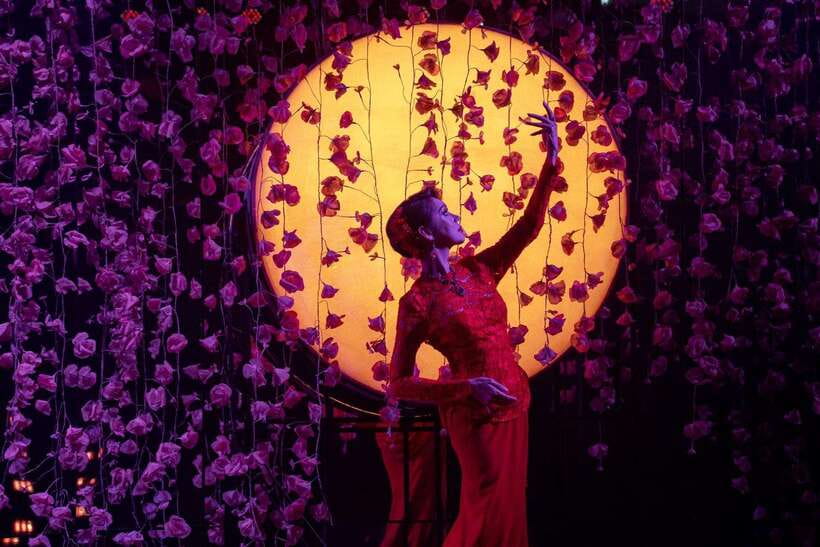 Bangkok: Calypso Cabaret Show with Thai Set Dinner - Adding the Thai dinner before the show