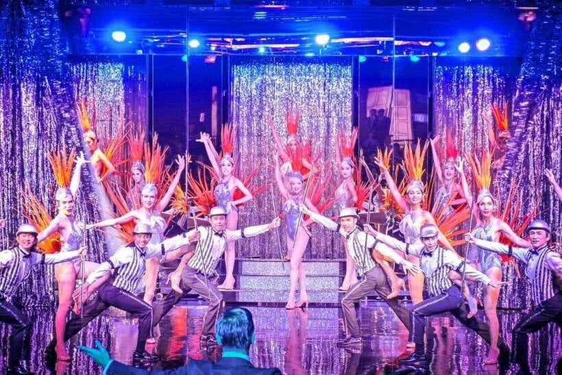 Bangkok: Calypso Cabaret Show with Thai Set Dinner - Inside the 50-minute cabaret