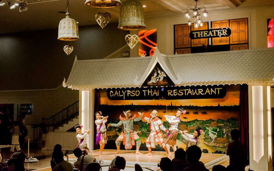 Bangkok: Calypso with Thai Classical Dance - How the Thai set meal fits the performance
