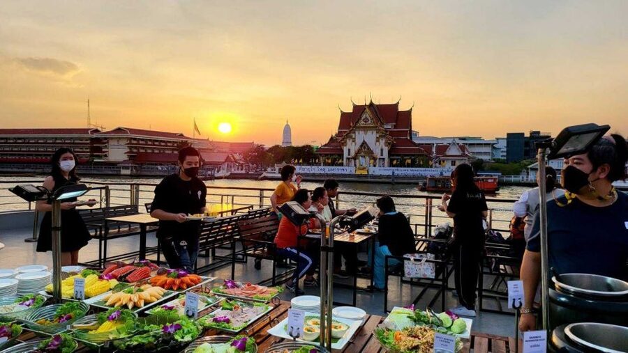 Bangkok: Calypso x White Orchid Cruise with Private Transfer - What to expect from the 50-minute show