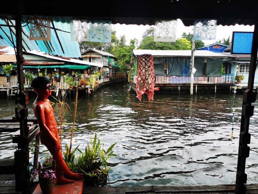 Bangkok: Canal Boat Tour, Big Buddha & Artist's House - Seeing Bangkok’s giant seated Buddha from the canal