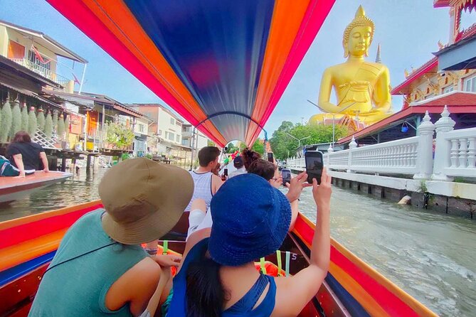Bangkok Canal Tour: 2-Hour Longtail Boat Ride - Waiting at the locks in Thonburi