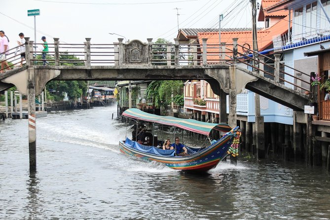 Bangkok Canal Tour by Boat and Bike - The traditional Thai puppet show