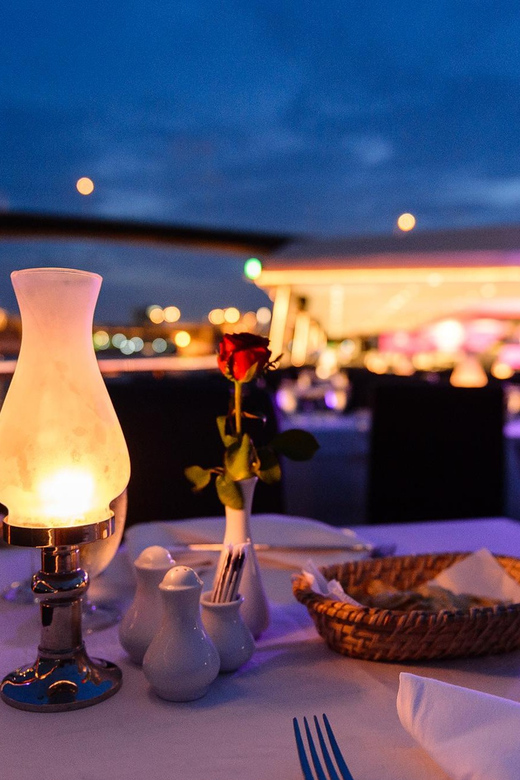 Bangkok: Chao Phraya Princess Dinner Cruise - Music, dance, and the evening atmosphere